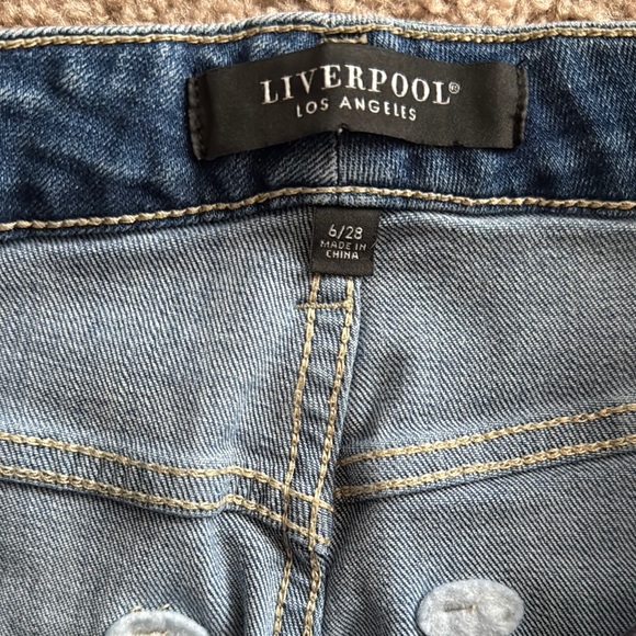 Liverpool Blue Straight Leg Jeans Versatile Everyday Wear - Picture 2 of 5